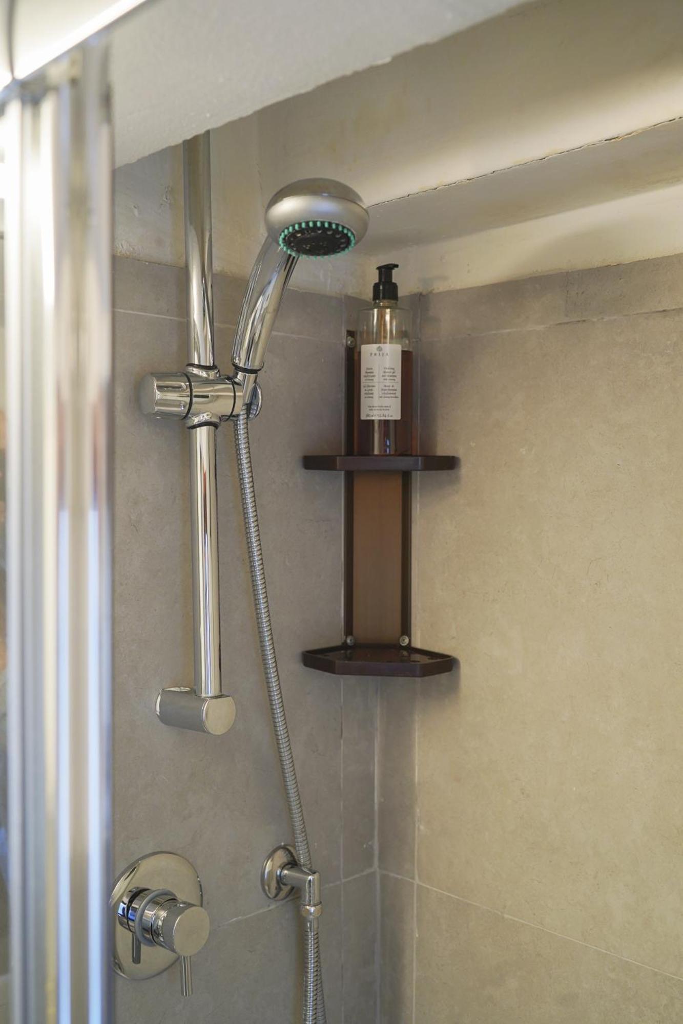 Super Central 1 Bedroom Apartment Velence Kültér fotó